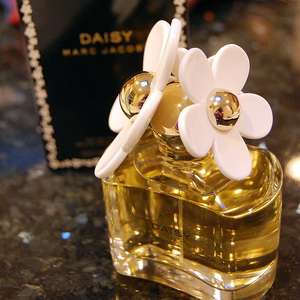 Daisy от Marc Jacobs 