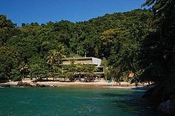 Paraty House - современная инженерная мысль посреди райских кущ