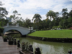 Сады Lake Gardens 